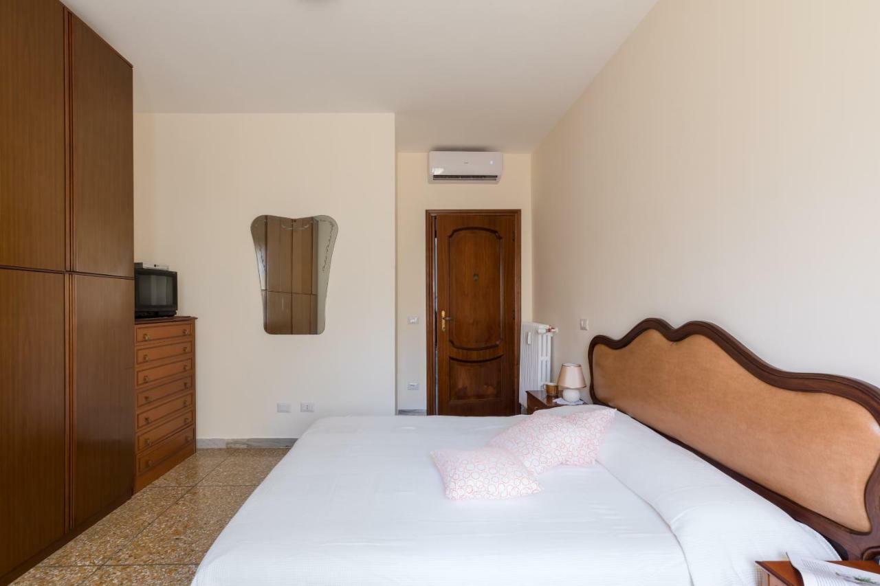 Hortis Apartment, 5 Persone, 2 Camere, Balcone, Metro C E Tram Per Il Centro Rom Eksteriør billede